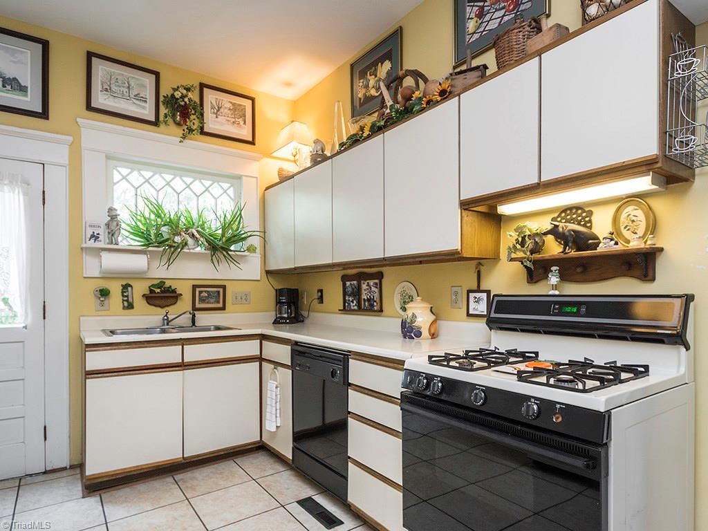 1001 Johnson St, High Point, NC 27262 photo 11