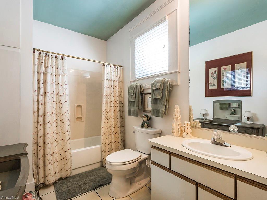 1001 Johnson St, High Point, NC 27262 photo 17