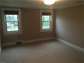 305 E Main St, Pilot Mountain, NC 27041 photo 22