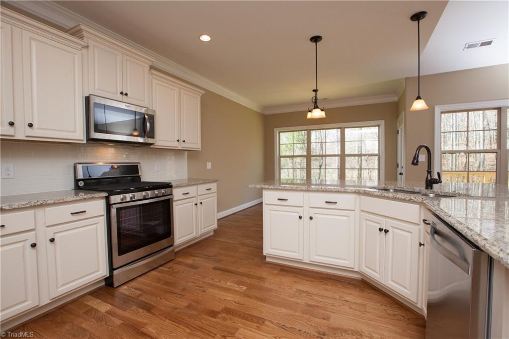 105 Augusta Ct, Advance, NC 27006 photo 2