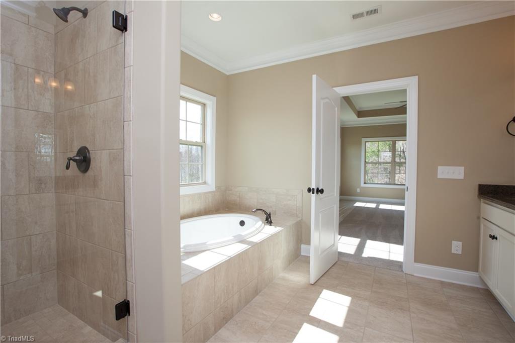 105 Augusta Ct, Advance, NC 27006 photo 9
