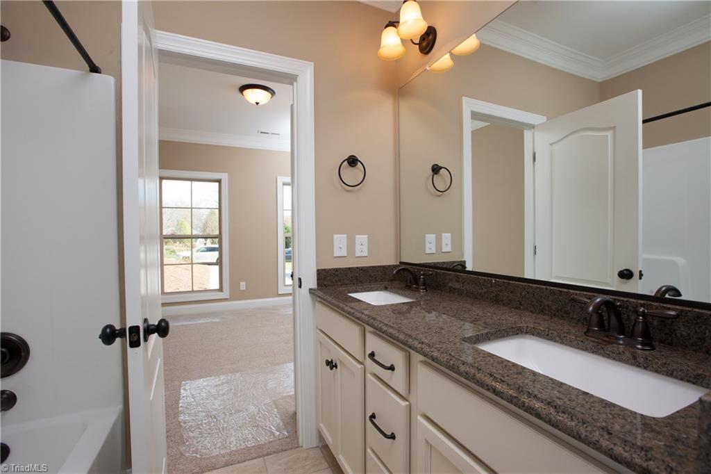 105 Augusta Ct, Advance, NC 27006 photo 8