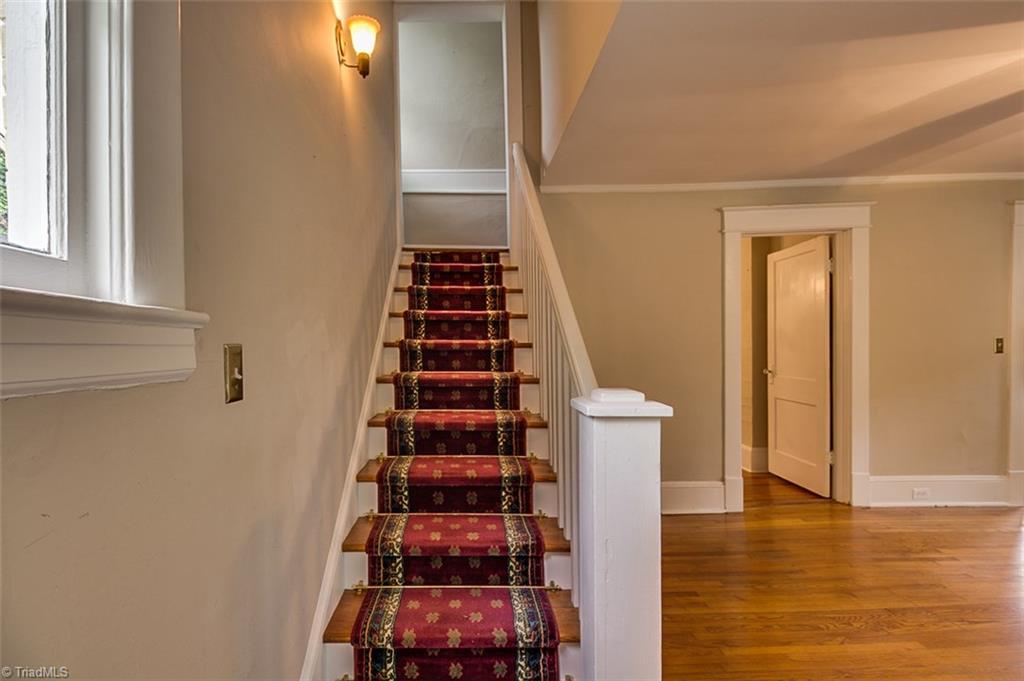 1005 Johnson St, High Point, NC 27262 photo 3