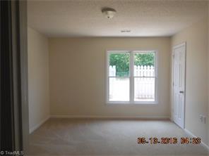 1346 Bailey Cir, High Point, NC 27260 photo 9