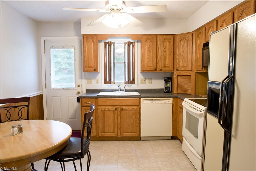 7517 Everson Rd, Summerfield, NC 27358 photo 5