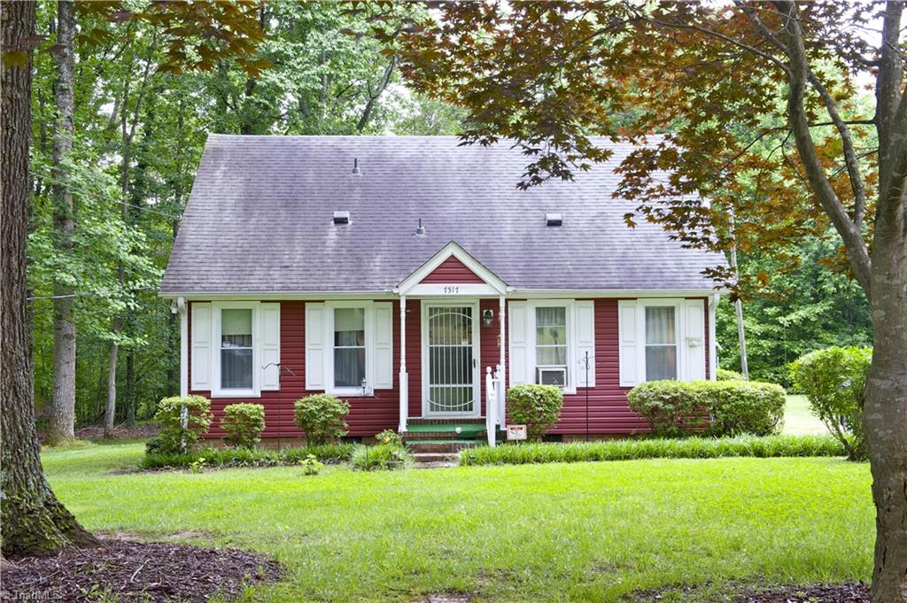 7517 Everson Rd, Summerfield, NC 27358 photo 1