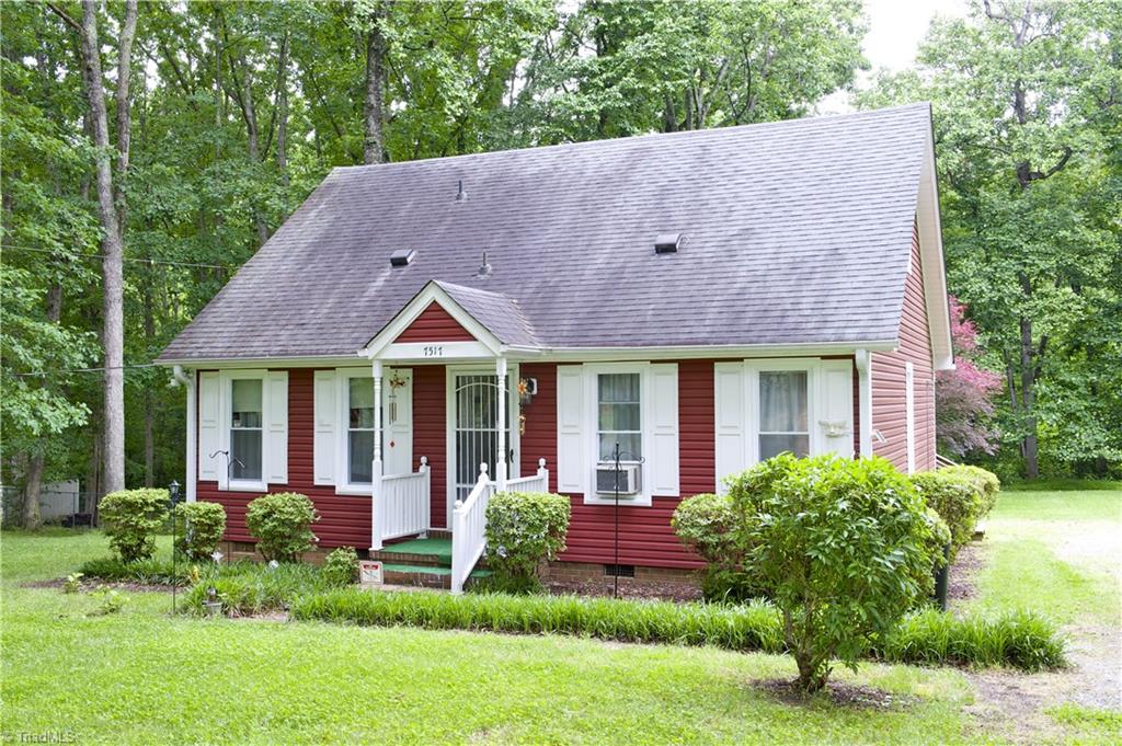 7517 Everson Rd, Summerfield, NC 27358 photo 2