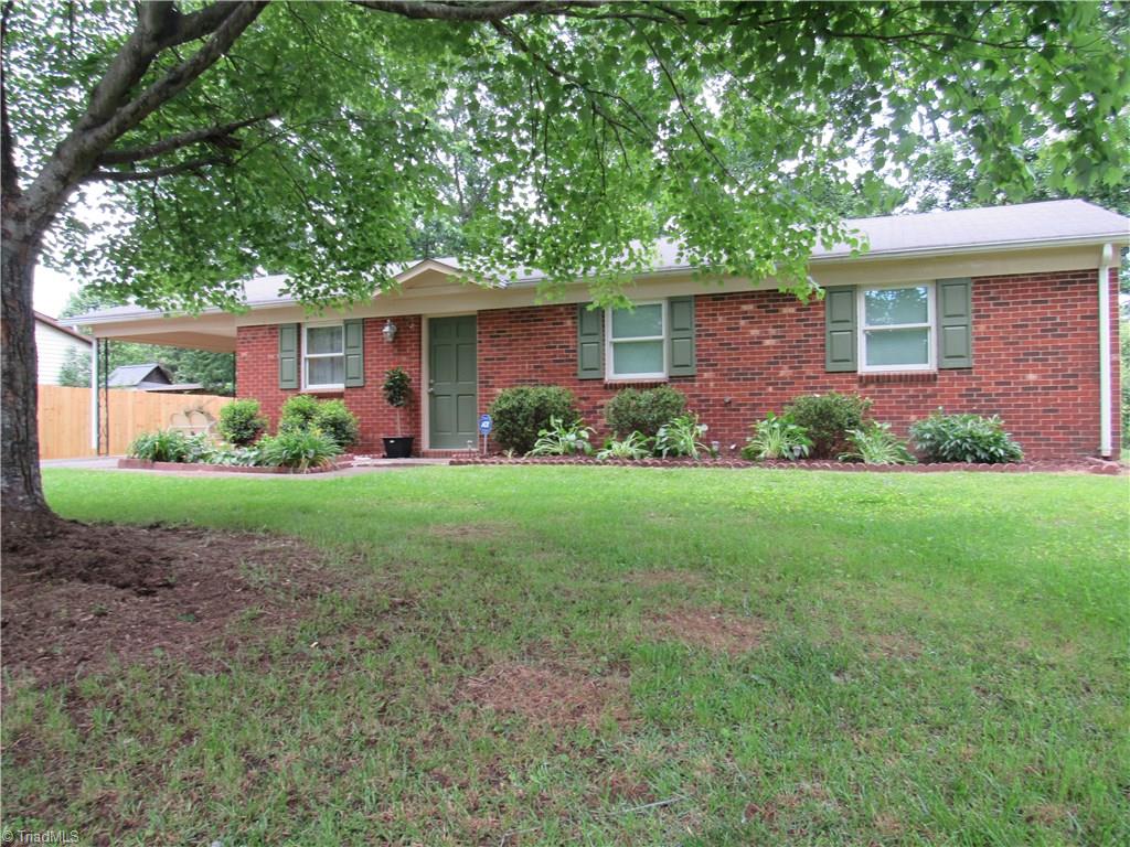 341 Ridgecrest Dr, King, NC 27021 photo 2