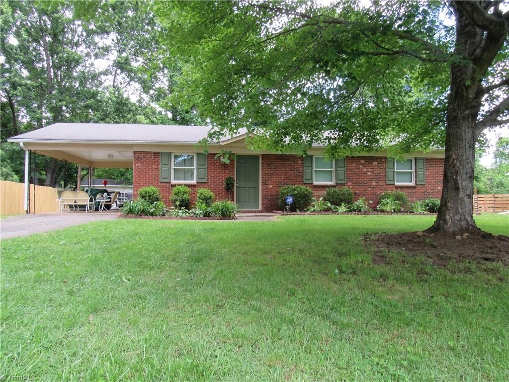 341 Ridgecrest Dr, King, NC 27021 photo 1