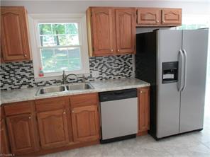526 Hampton Dr, King, NC 27021 photo 6