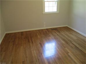 526 Hampton Dr, King, NC 27021 photo 12