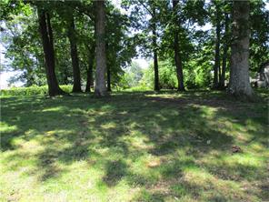 526 Hampton Dr, King, NC 27021 photo 4