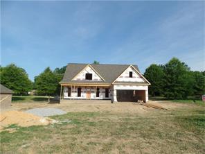 111 Solitaire Dr, Trinity, NC 27370 photo 2