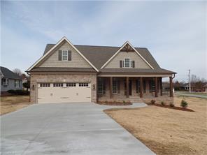111 Solitaire Dr, Trinity, NC 27370 photo 1