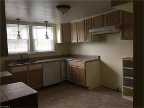 201 Springfield Rd E, High Point, NC 27263 photo 2