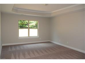 1801 Castlegate Ct, High Point, NC 27265 photo 9
