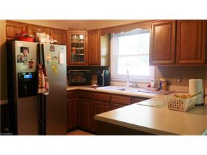 4300 Creekview Dr, Trinity, NC 27370 photo 11
