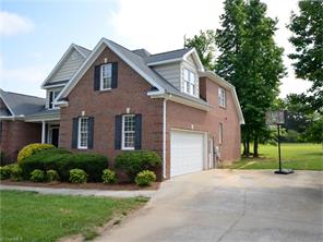 5708 Mabe Dr, Oak Ridge, NC 27310 photo 2