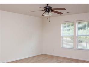 201 Pilot Bluff Dr, King, NC 27021 photo 4