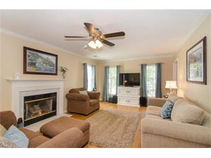 3232 Sparrowhawk Dr, High Point, NC 27265 photo 4