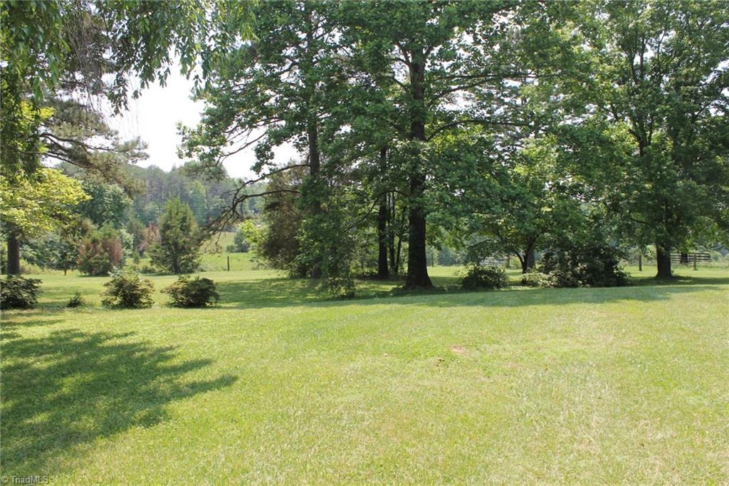 1039 Powell Bridge Rd, Harmony, NC 28634 photo 11