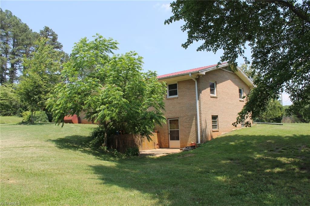 1039 Powell Bridge Rd, Harmony, NC 28634 photo 16