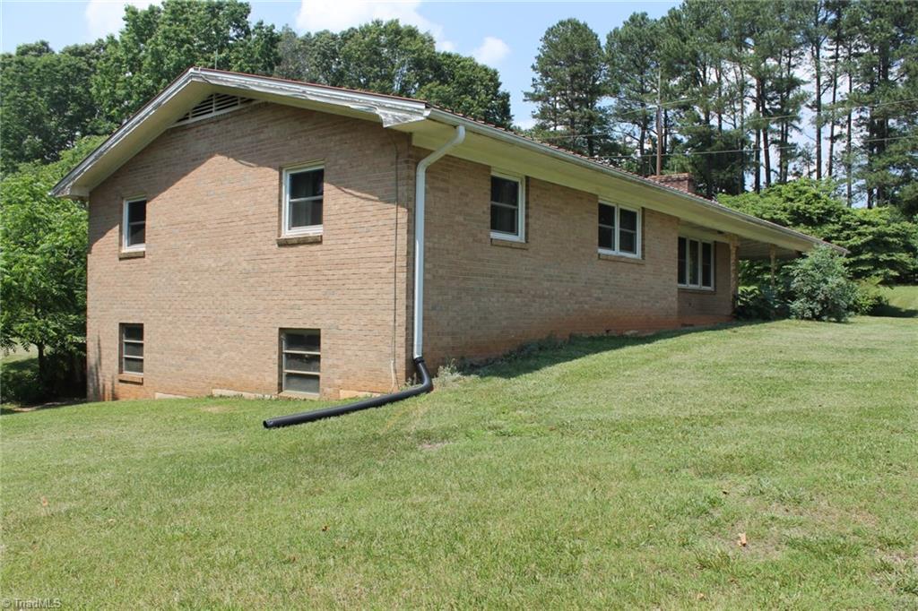 1039 Powell Bridge Rd, Harmony, NC 28634 photo 14