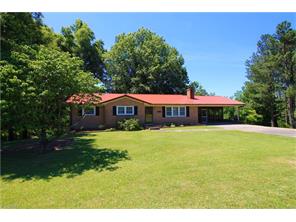 5605 Merle Dr, Trinity, NC 27370 photo 1