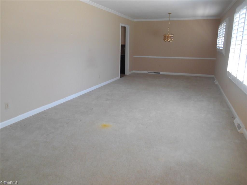 504 Eldora Rd, Ararat, NC 27007 photo 2