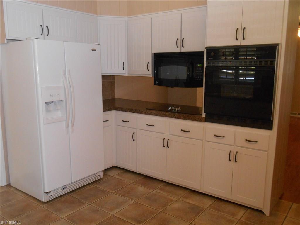 504 Eldora Rd, Ararat, NC 27007 photo 5