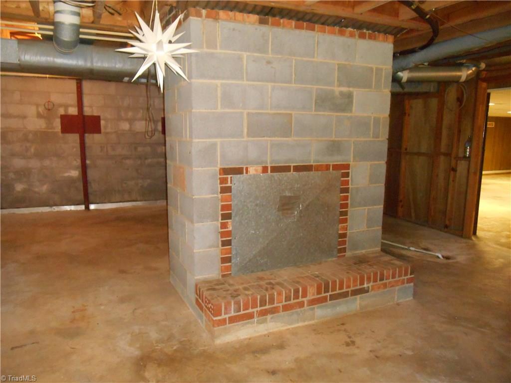 504 Eldora Rd, Ararat, NC 27007 photo 13