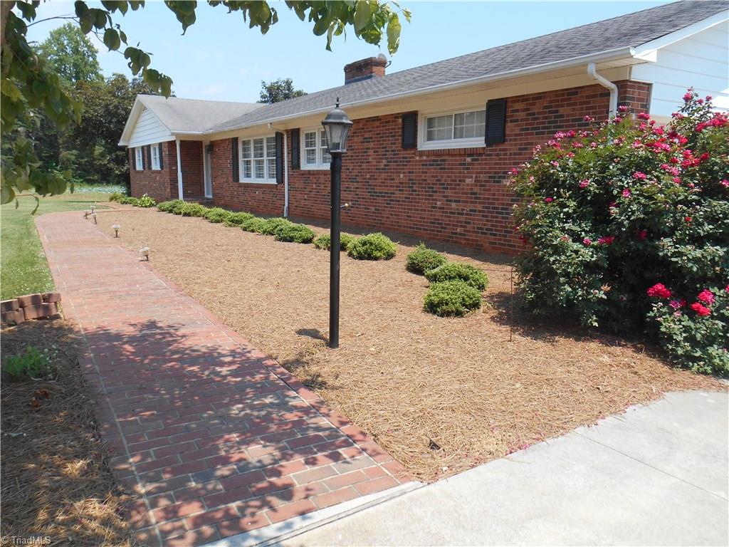 504 Eldora Rd, Ararat, NC 27007 photo 19
