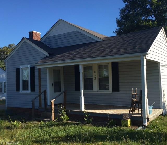 413 King St, King, NC 27021 photo 1