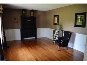 156 Parkview Cir, Pinnacle, NC 27043 photo 3