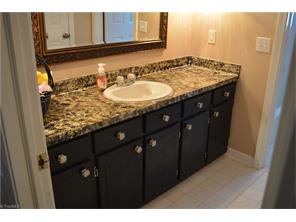 156 Parkview Cir, Pinnacle, NC 27043 photo 19