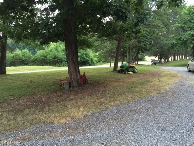 1641 Denny Rd, King, NC 27021 photo 1
