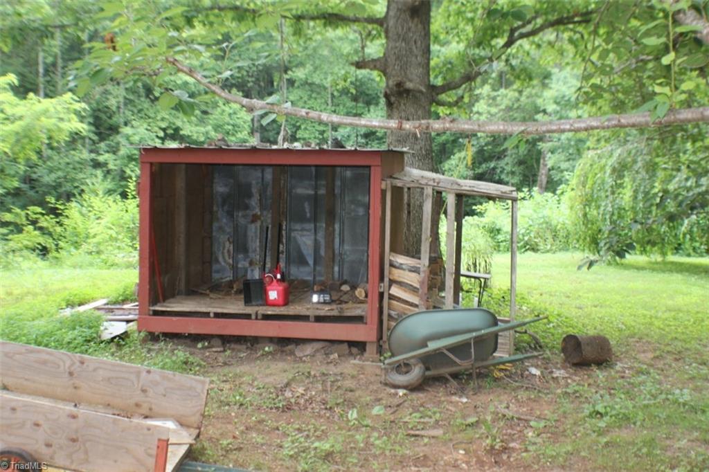 5453 Haystack Rd, Dobson, NC 27017 photo 21