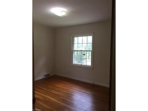 1503 Delk Dr, High Point, NC 27265 photo 6