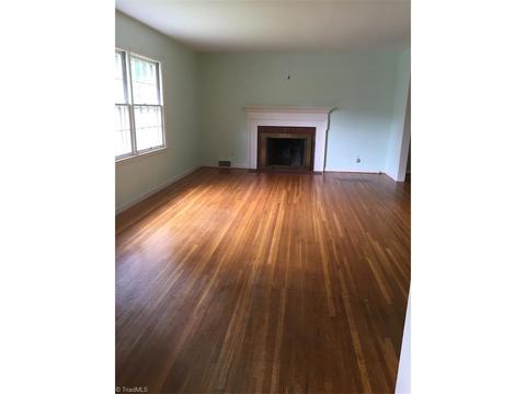 1503 Delk Dr, High Point, NC 27265 photo 2