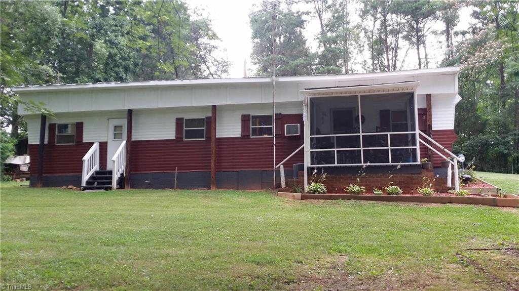 3349 Old 52 Rd, Pinnacle, NC 27043 photo 1