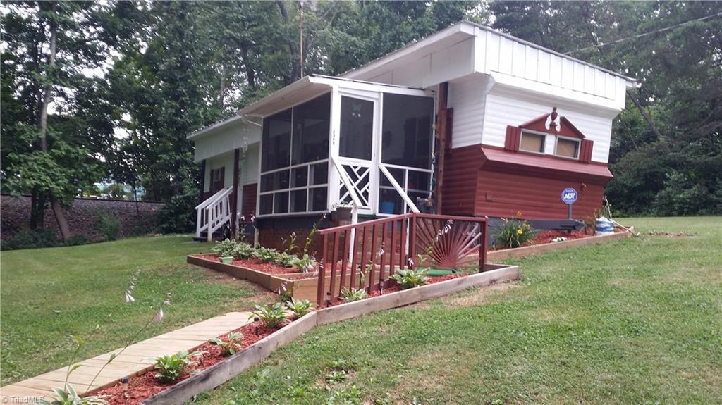 3349 Old 52 Rd, Pinnacle, NC 27043 photo 3