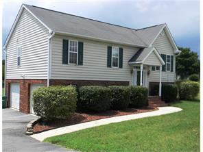 4680 Hampton Rd, Clemmons, NC 27012 photo 2