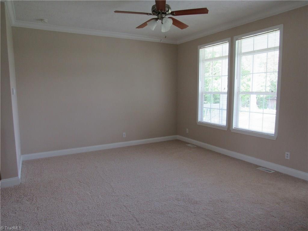1015 Gordon Rd, Pinnacle, NC 27043 photo 2