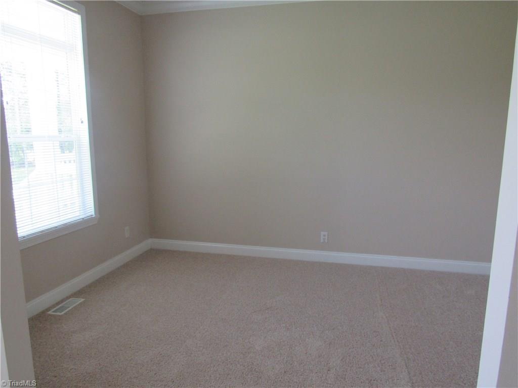 1015 Gordon Rd, Pinnacle, NC 27043 photo 14