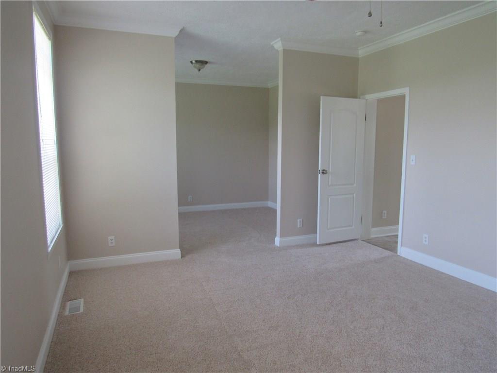 1015 Gordon Rd, Pinnacle, NC 27043 photo 13