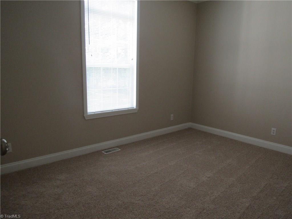 1015 Gordon Rd, Pinnacle, NC 27043 photo 24