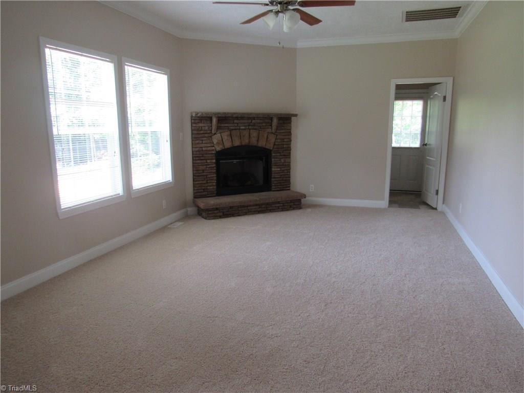 1015 Gordon Rd, Pinnacle, NC 27043 photo 9