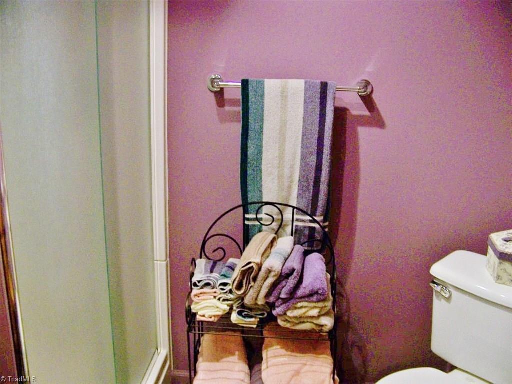 1010 Spring St, Mount Airy, NC 27030 photo 21