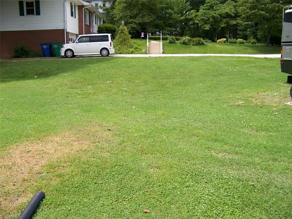 1010 Spring St, Mount Airy, NC 27030 photo 11