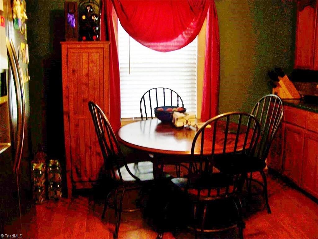 1010 Spring St, Mount Airy, NC 27030 photo 18